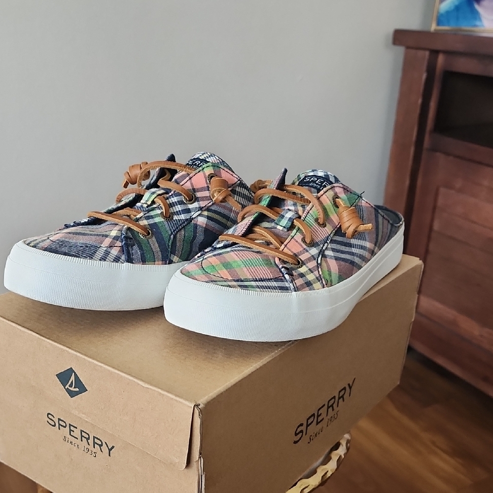 Sperry Plaid Sneakers - Multicolor